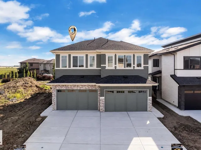 10711 98 ST, Morinville