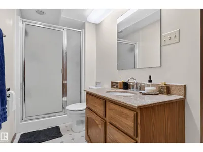 7216 44 AV NW NW photo 46