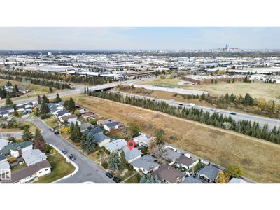 7216 44 AV NW NW photo 58
