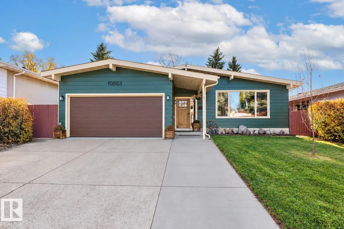 10563 35 AVE NW exterior