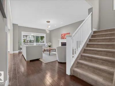 11408 15 AV SW photo 11