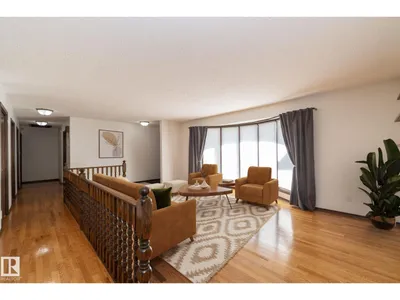 18412 82 AV NW photo 12