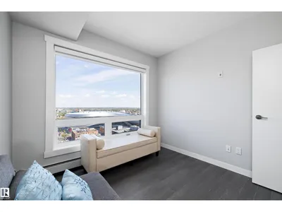 #1804 10226 104 ST NW photo 15