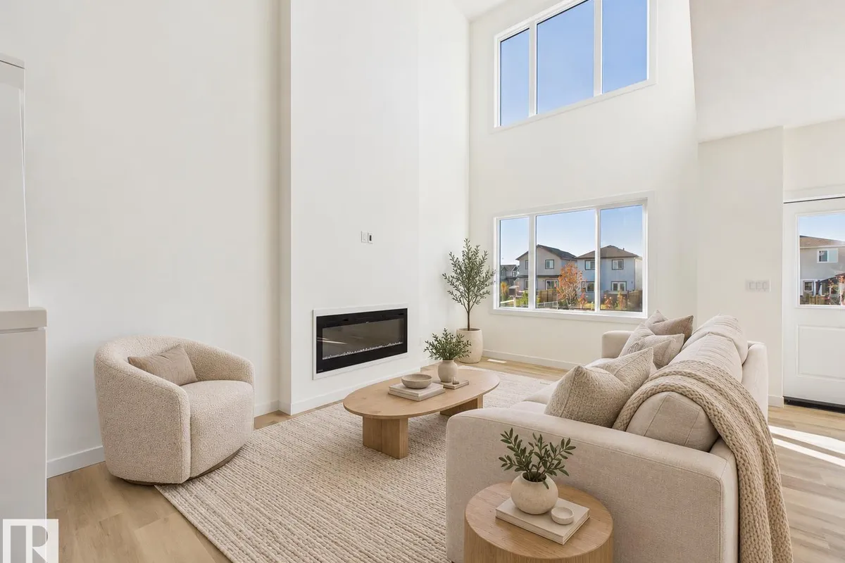 186 SCORIA WD exterior