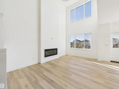 186 SCORIA WD photo 15