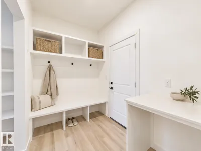 186 SCORIA WD photo 6