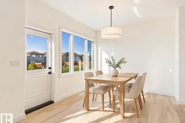 186 SCORIA WD photo 3