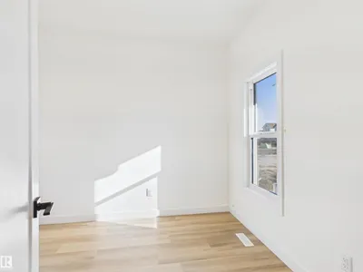 186 SCORIA WD photo 32