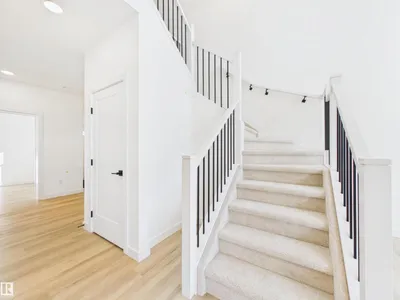 186 SCORIA WD photo 35
