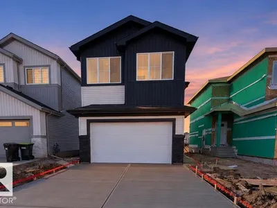 120 CALEDON CR photo 47