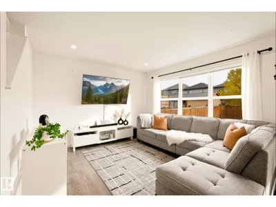 9507 228 ST NW photo 23