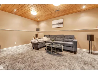 1828 36 AV NW photo 34