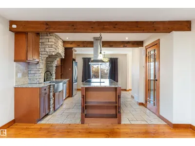 18729 95A AV NW photo 13