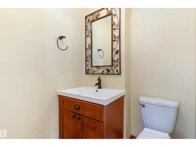 18729 95A AV NW photo 22