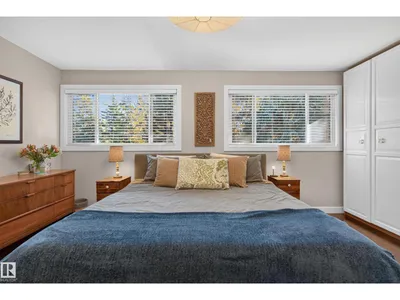7704 102 AV NW NW photo 17