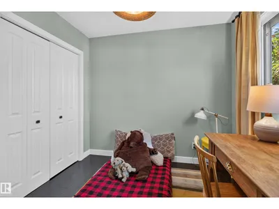 7704 102 AV NW NW photo 22
