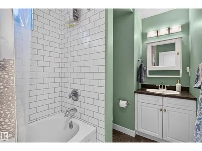 7704 102 AV NW NW photo 26