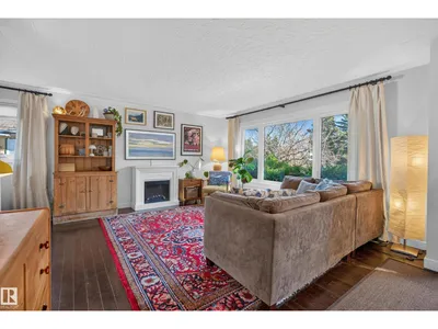 7704 102 AV NW NW photo 8