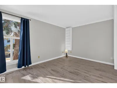 2332 151 AV NW photo 16