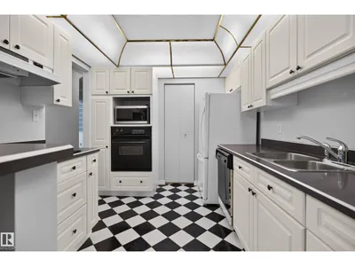 2332 151 AV NW photo 8