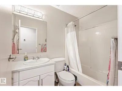 7712 187 ST NW photo 17