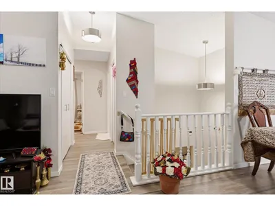 7712 187 ST NW photo 25
