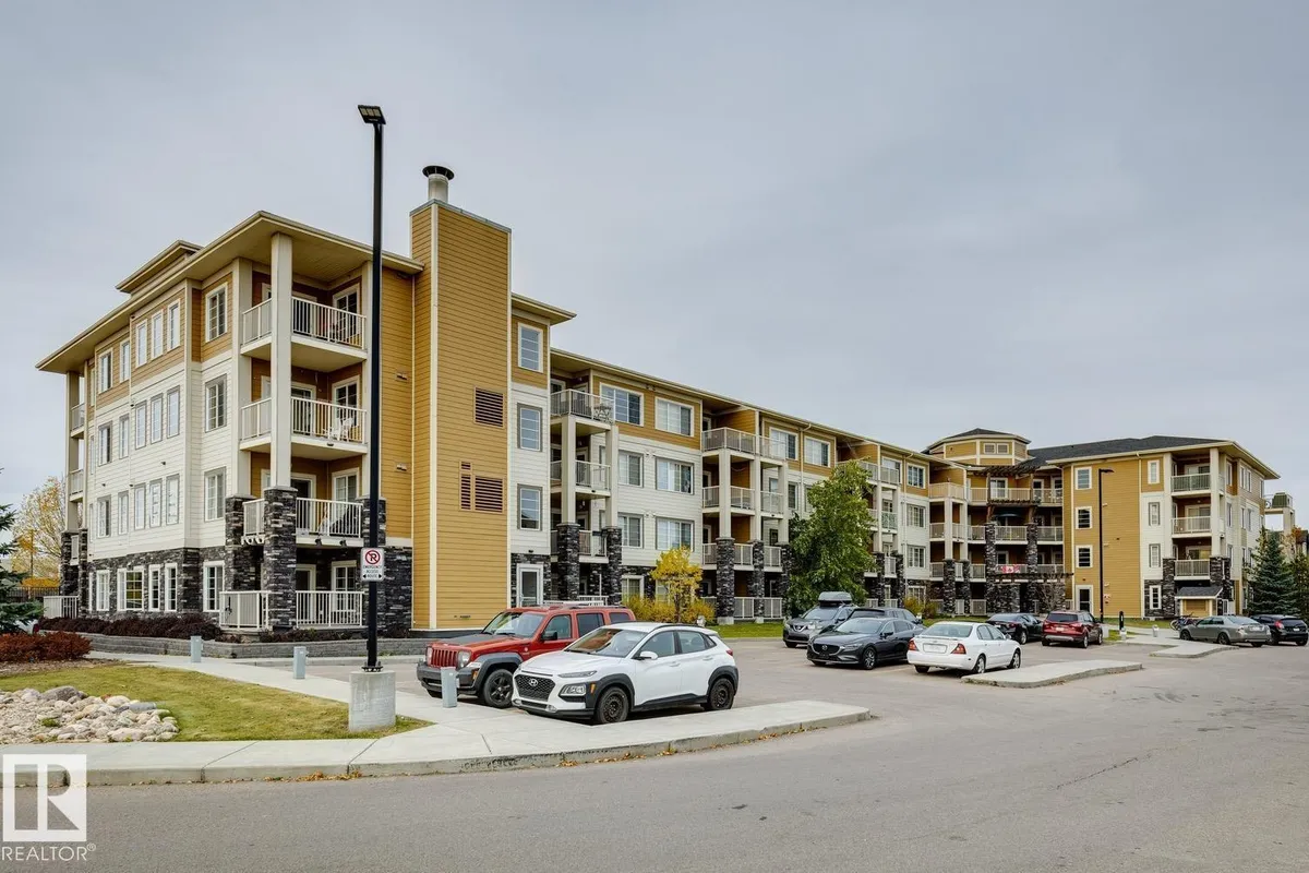 #312 3670 139 AV NW exterior