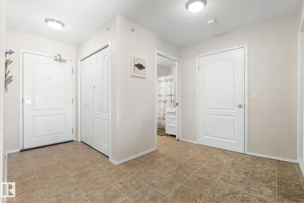 #452 13441 127 ST NW photo 3