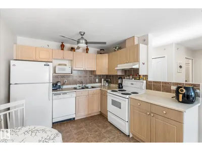 #452 13441 127 ST NW photo 6