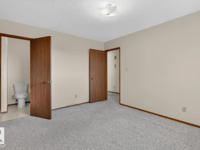 3047 143 AV NW photo 20