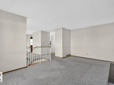 3047 143 AV NW photo 9