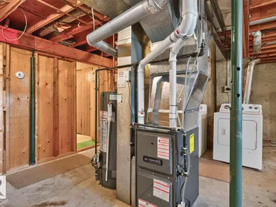 3047 143 AV NW photo 32