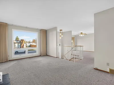 3047 143 AV NW photo 8