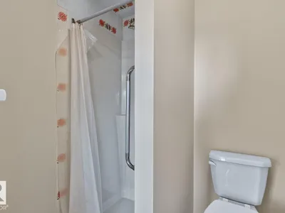 3047 143 AV NW photo 22