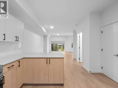 52, 18110 28 Avenue SW photo 22