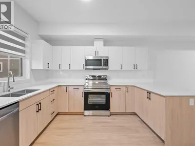 52, 18110 28 Avenue SW photo 4