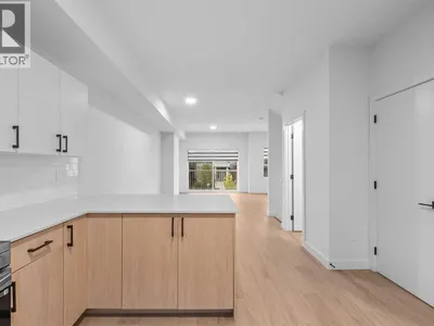 52, 18110 28 Avenue SW photo 10