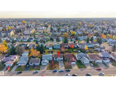 4535 30 AV NW photo 54