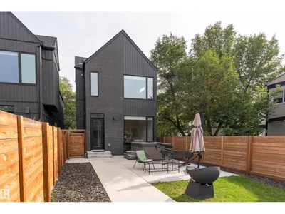 10138 90 ST NW photo 36