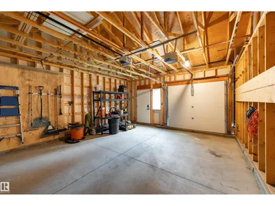 10138 90 ST NW photo 42