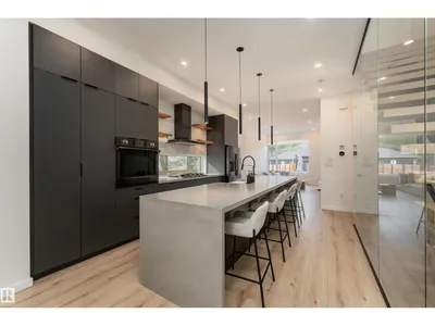 10138 90 ST NW photo 9