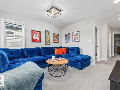 7402 CHIVERS CR SW photo 27