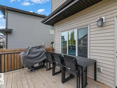 7402 CHIVERS CR SW photo 44
