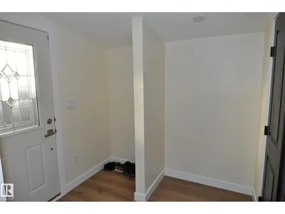 #26 10410 101 A ST photo 5