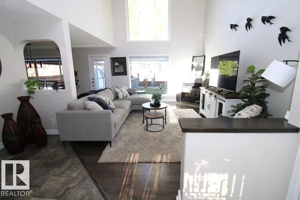 13 DARTMOUTH CR photo 3