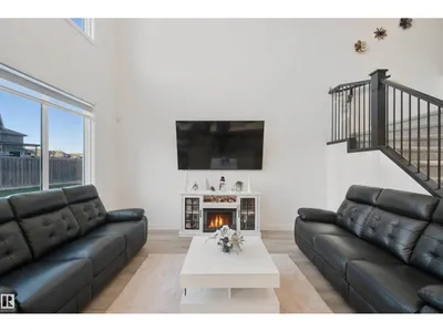8178 222A ST NW photo 13