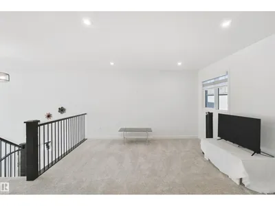 8178 222A ST NW photo 25