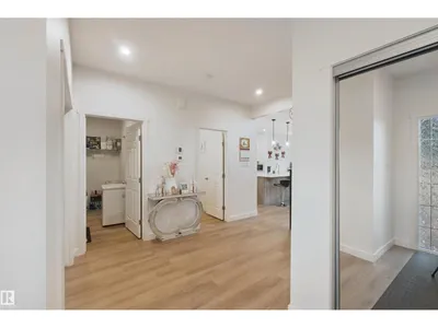 8178 222A ST NW photo 6