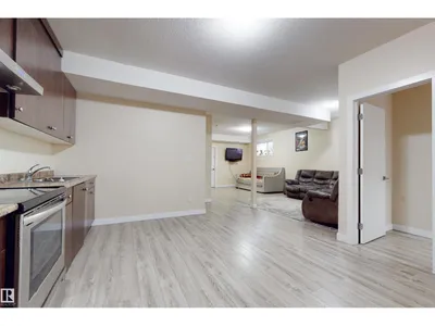 2617 21a AV NW photo 43