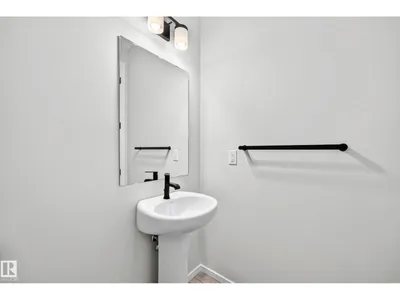 1516 205 ST NW photo 23